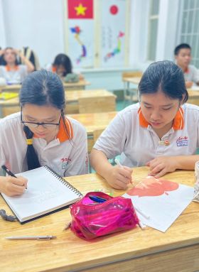SẮC MÀU GIÁNG SINH - TẠI CÂU LẠC BỘ VẼ TRƯỜNG PHẠM NGŨ LÃO