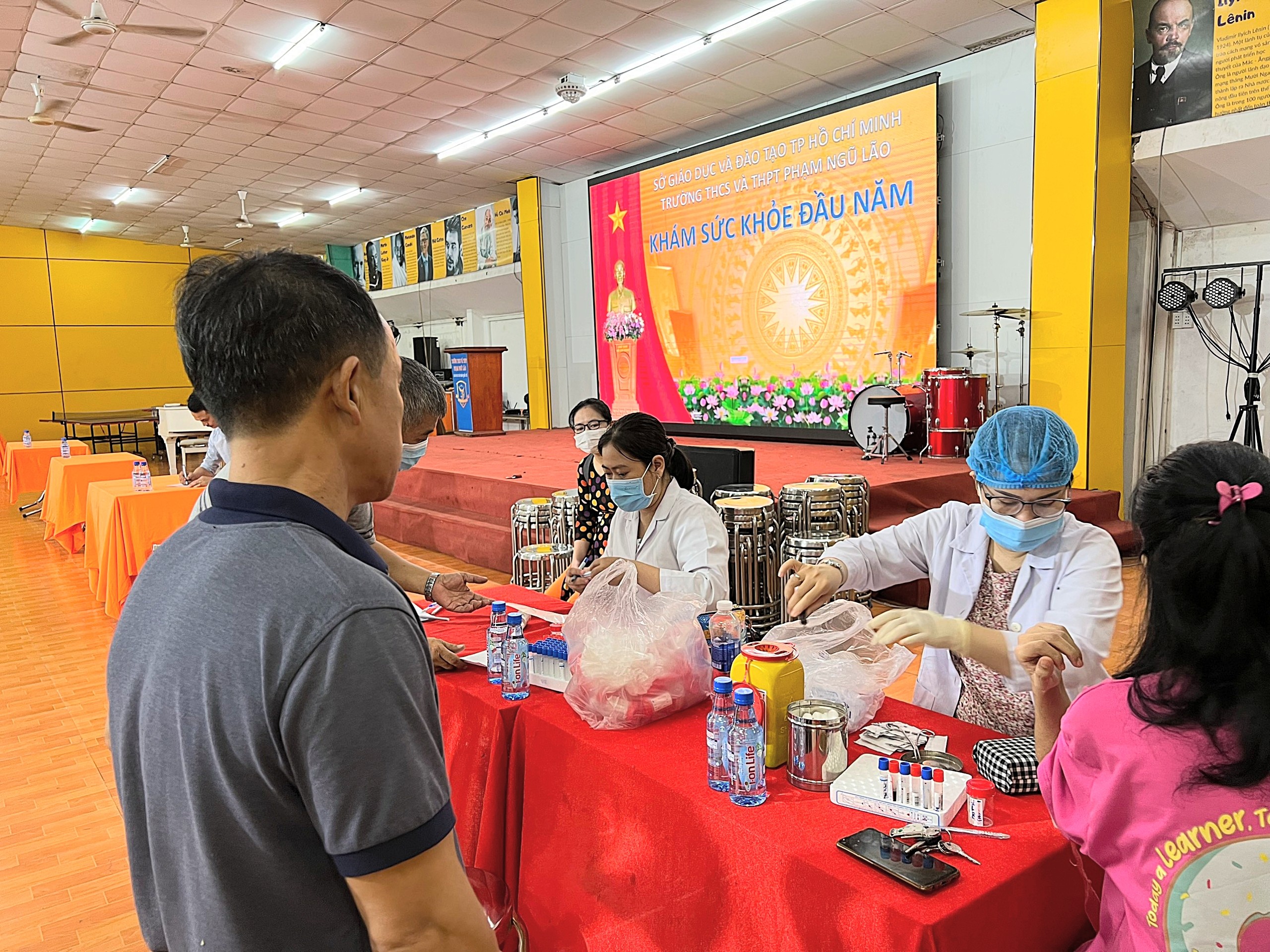 TỔ CHỨC KHÁM SỨC KHỎE ĐỊNH KỲ CHO HỌC SINH VÀ TOÀN THỂ CÁN BỘ – GIÁO VIÊN – NHÂN VIÊN TRƯỜNG THCS VÀ THPT PHẠM NGŨ LÃO NĂM HỌC 2022-2023