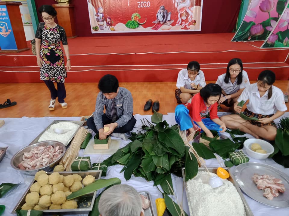Chung tay đưa mùa xuân về