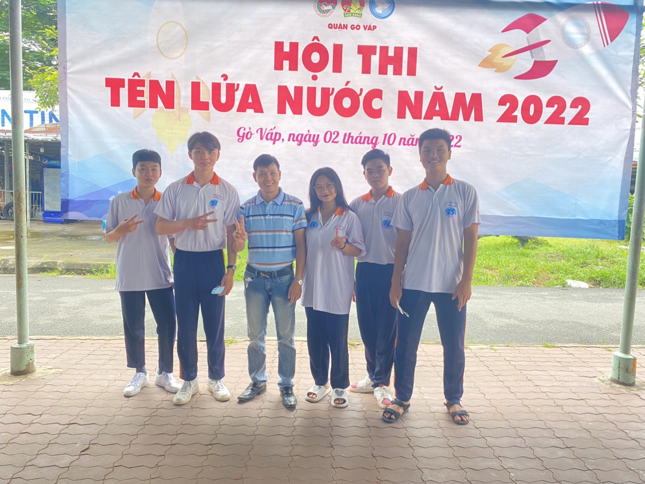 TỔ CHỨC HỘI THI “TÊN LỬA NƯỚC” NĂM 2022
